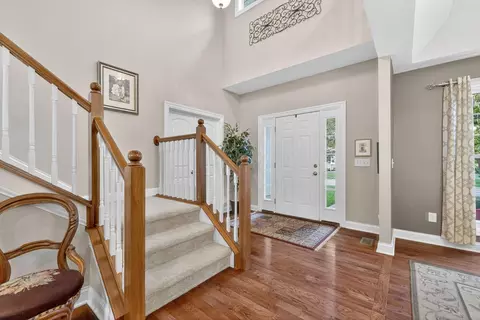 Entry Way - 5844 Dunheath Loop, Dublin, OH 43016 photo 1 of 14