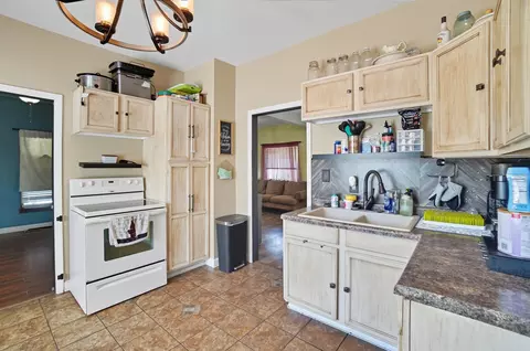 306 E Vine St, Lima, OH 45804 photo 9