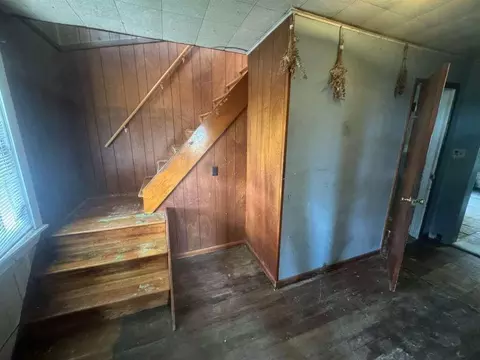 Entry Way - 11266 State Route 56 E, Circleville, OH 43113 photo 2 of 3