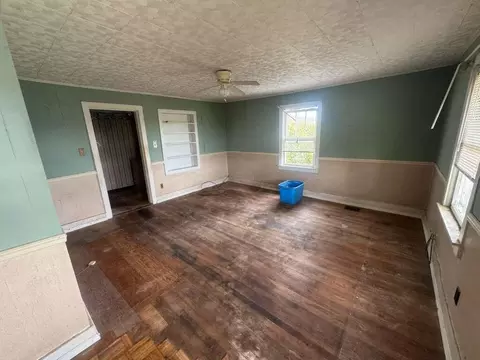 Living - 11266 State Route 56 E, Circleville, OH 43113 photo 1 of 1
