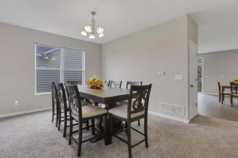 Dining - 1799 Declaration Dr W, Lancaster, OH 43130 photo 1 of 4