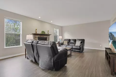 Living - 1799 Declaration Dr W, Lancaster, OH 43130 photo 3 of 7