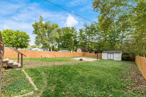 Exterior - 1062 Mulberry Rd, Circleville, OH 43113 photo 3 of 5