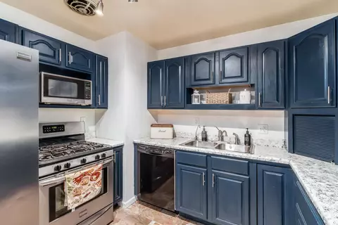 Kitchen - 1062 Mulberry Rd, Circleville, OH 43113 photo 3 of 5