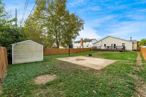 Exterior - 1062 Mulberry Rd, Circleville, OH 43113 photo 4 of 5