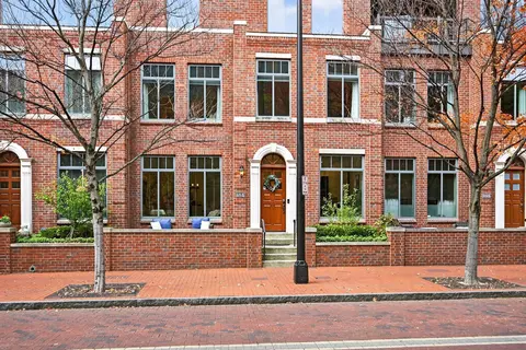 250 Daniel Burnham Sq #TH253, Columbus, OH 43215