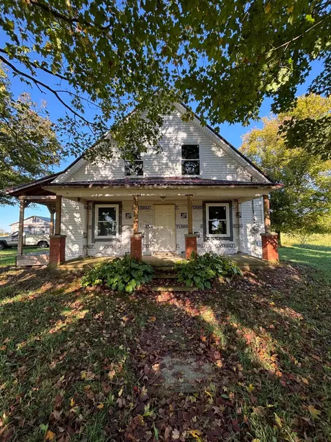 8824 Washington-new Martinsburg Rd, Washington Court House, OH 43160