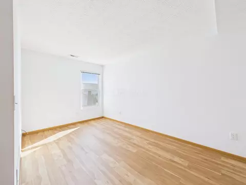 Living - 5566 Spring River Ave, Dublin, OH 43016 photo 7 of 8