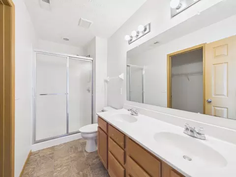 Bath - 5566 Spring River Ave, Dublin, OH 43016 photo 2 of 3