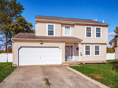 4638 Thornoak Dr, Grove City, OH 43123