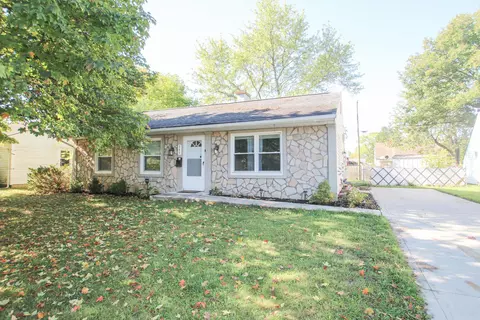 345 Weymouth Ln, Columbus, OH 43228