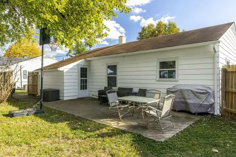 Exterior - 1323 E Fair Ave, Lancaster, OH 43130 photo 3 of 6