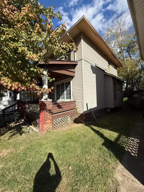 74 S Burgess Ave, Columbus, OH 43204