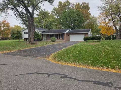 1050 Hathaway Ln, Marion, OH 43302