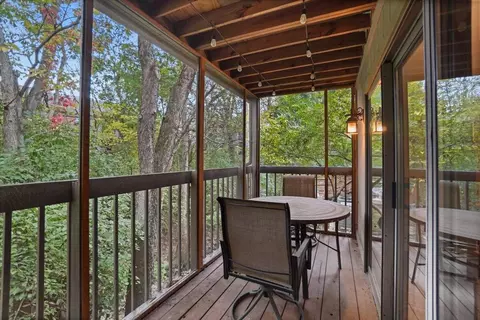 Exterior - 3159 Griggsview Ct #3159, Columbus, OH 43221 photo 6 of 9