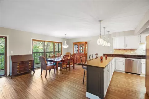 Dining - 3159 Griggsview Ct #3159, Columbus, OH 43221 photo 3 of 5