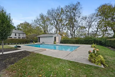 Exterior - 3159 Griggsview Ct #3159, Columbus, OH 43221 photo 9 of 9