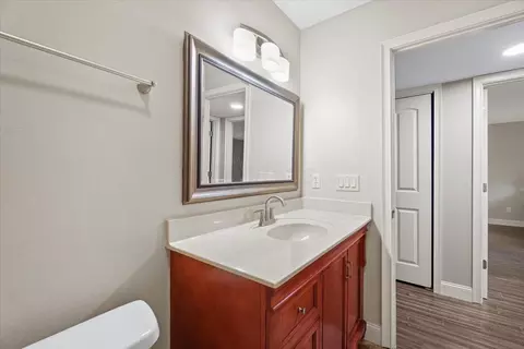 Bath - 3159 Griggsview Ct #3159, Columbus, OH 43221 photo 7 of 7
