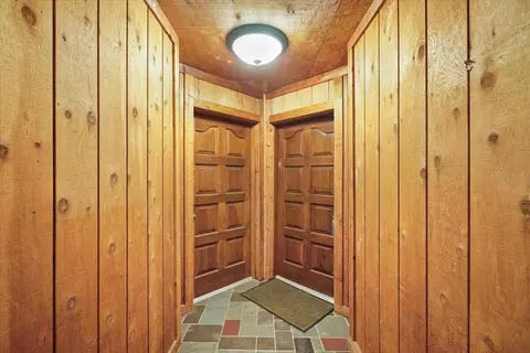 Entry Way - 3159 Griggsview Ct #3159, Columbus, OH 43221 photo 1 of 3