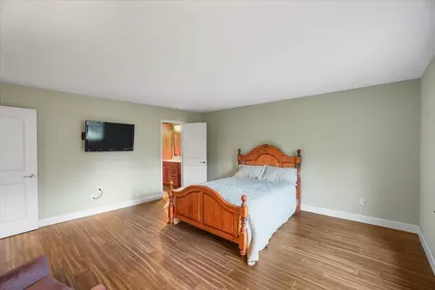Bedroom - 3159 Griggsview Ct #3159, Columbus, OH 43221 photo 3 of 5