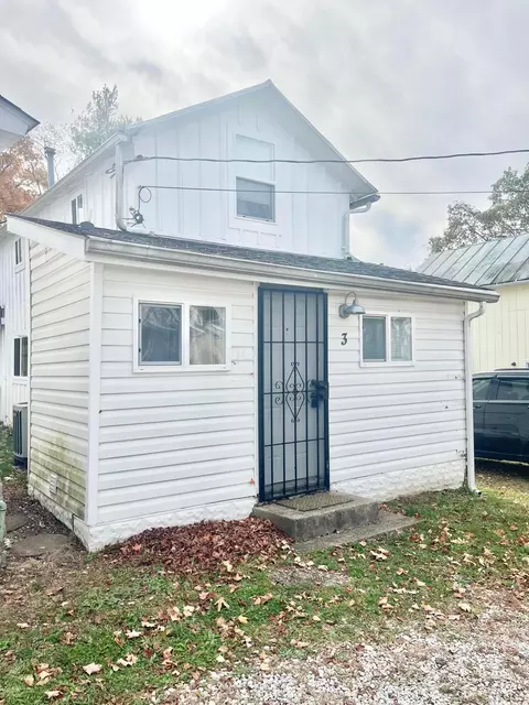 3 1st St, Lancaster, OH 43130
