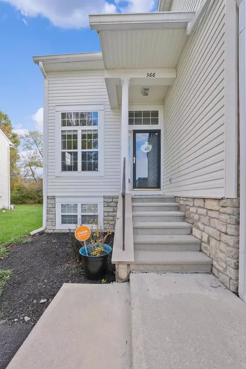 366 Preswicke Ml, Blacklick, OH 43004