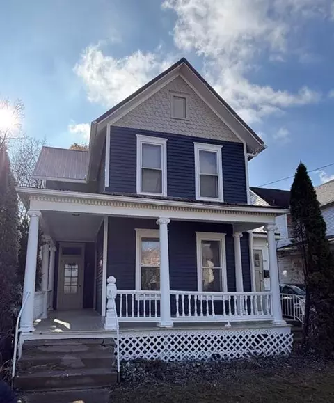 561 W Main St, Newark, OH 43055