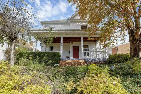 48 Hill St, Logan, OH 43138
