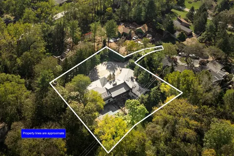 788 Old Woods Rd, Columbus, OH 43235