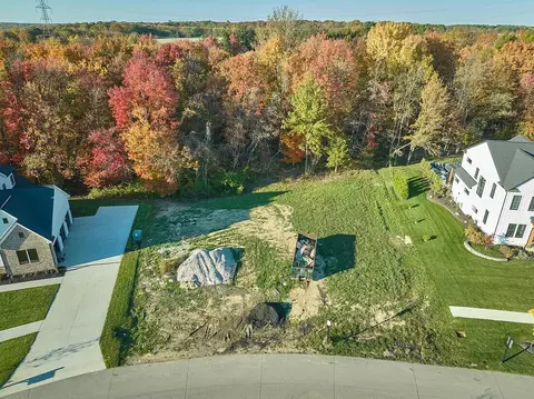 820 Alicia Kelton Dr, Delaware, OH 43015