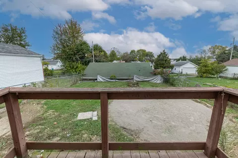 Exterior - 2136 Hillside Ave, Springfield, OH 45503 photo 2 of 6