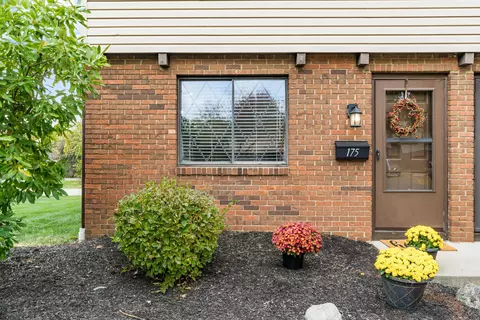 175 Nottingham Ct, Westerville, OH 43081
