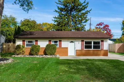 2976 Wessex Ct, Columbus, OH 43232