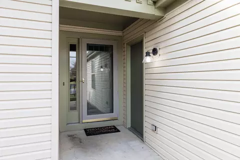 Entry Way - 2423 Sutter Parkway Pkwy, Dublin, OH 43016 photo 1 of 7