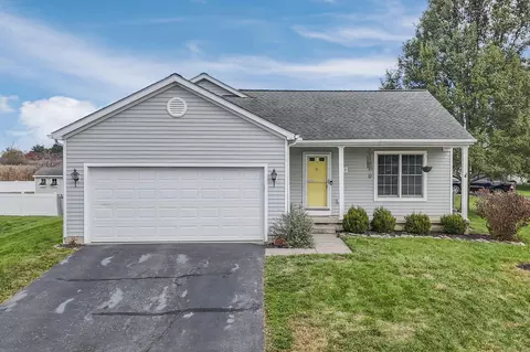 412 Hunters Ct, Newark, OH 43055