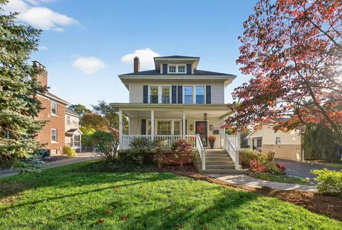 419 E N Broadway St, Columbus, OH 43214