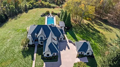 71 Stublyn Rd, Granville, OH 43023
