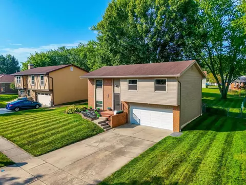 583 Wagonwheel Ln, Marysville, OH 43040