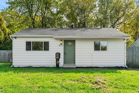 3072 Bluefield Dr, Columbus, OH 43207