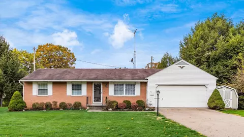 711 Sherwick Rd, Newark, OH 43055