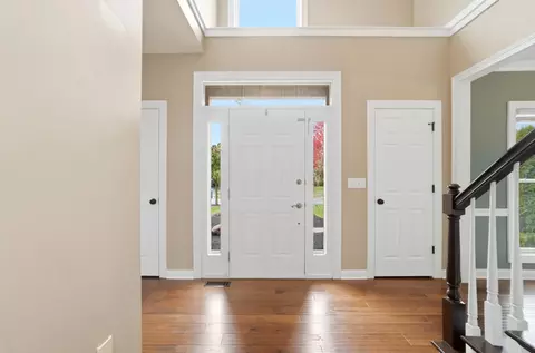 Entry Way - 6848 Mcdevitt Ct, Dublin, OH 43017 photo 1 of 5