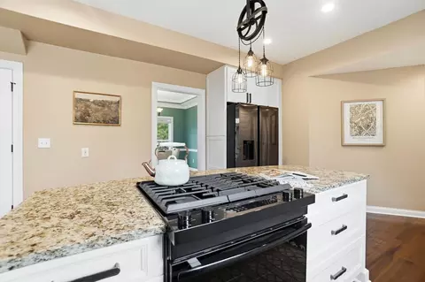 Kitchen - 6848 Mcdevitt Ct, Dublin, OH 43017 photo 7 of 7