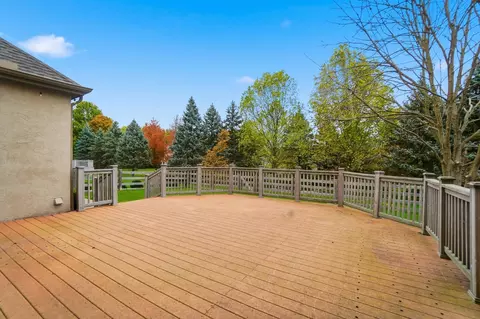 Exterior - 6848 Mcdevitt Ct, Dublin, OH 43017 photo 6 of 12