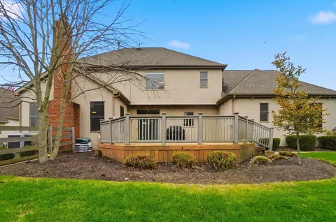 Exterior - 6848 Mcdevitt Ct, Dublin, OH 43017 photo 3 of 12
