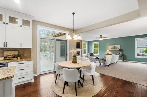 Dining - 6848 Mcdevitt Ct, Dublin, OH 43017 photo 3 of 8