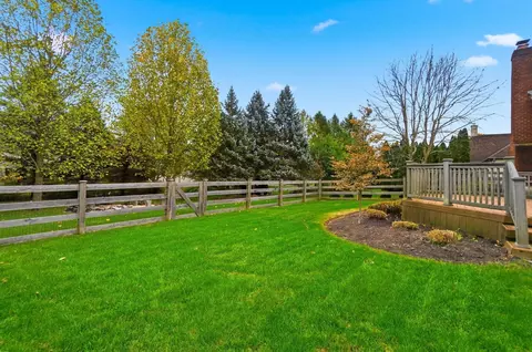 Exterior - 6848 Mcdevitt Ct, Dublin, OH 43017 photo 9 of 12
