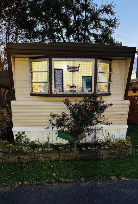 1570 E Main St #60, Lancaster, OH 43130