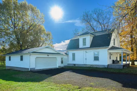 301 S State St, Belle Center, OH 43310