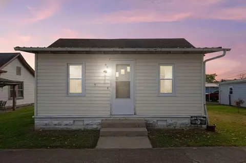 45 Church St, Frankfort, OH 45628