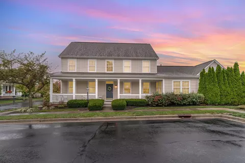 4726 Oakland Ridge Dr, Powell, OH 43065